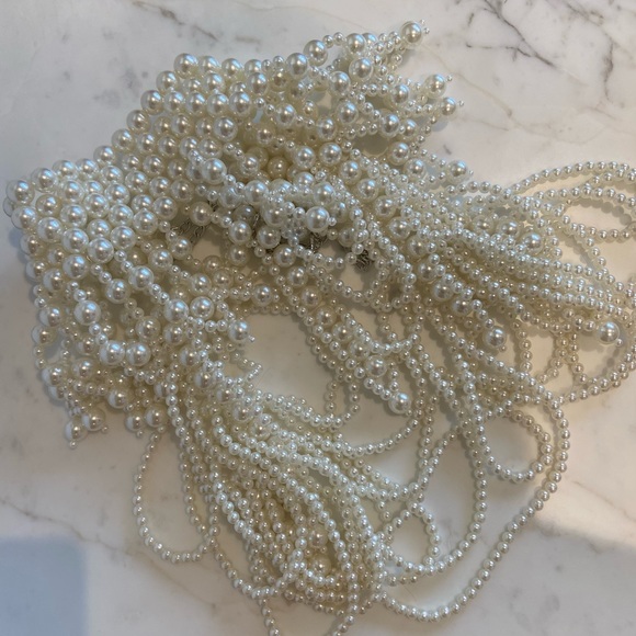 Pearl bib necklace - Picture 2 of 3